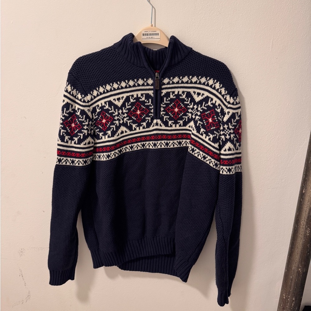 Nordic Pattern Navy Sweater
